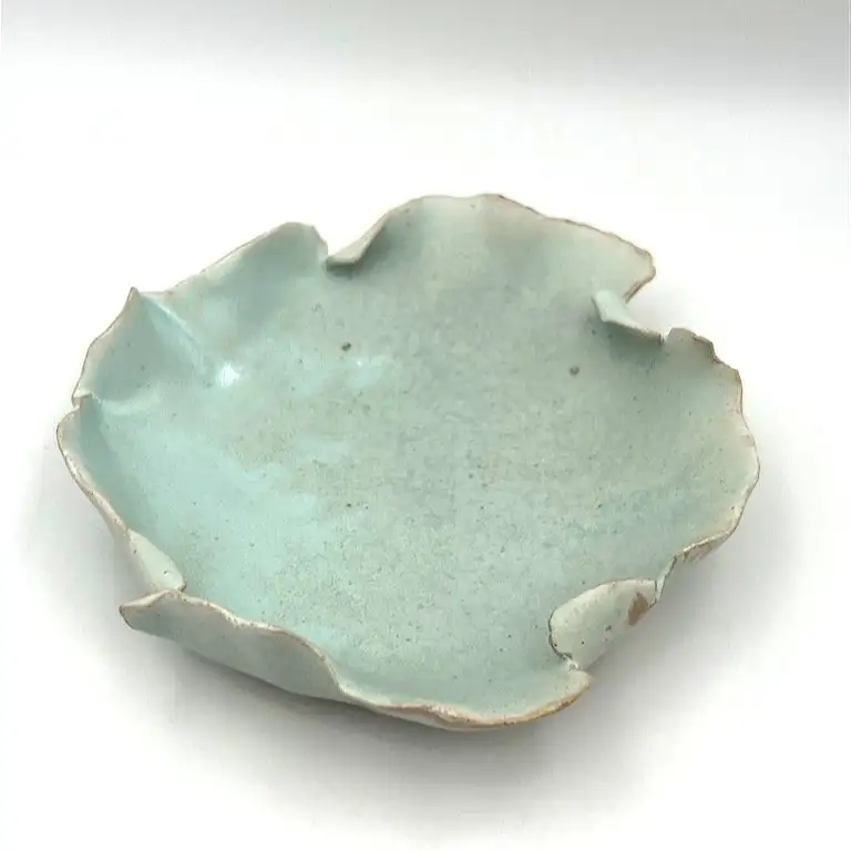 Coupelle dentelee à bijoux coquillage collection Nereia par hirunda ceramic