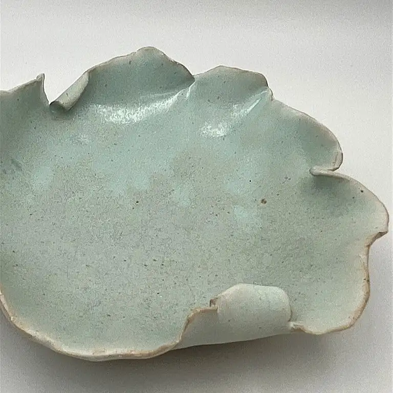 Coupelle dentelee à bijoux coquillage collection Nereia par hirunda ceramic